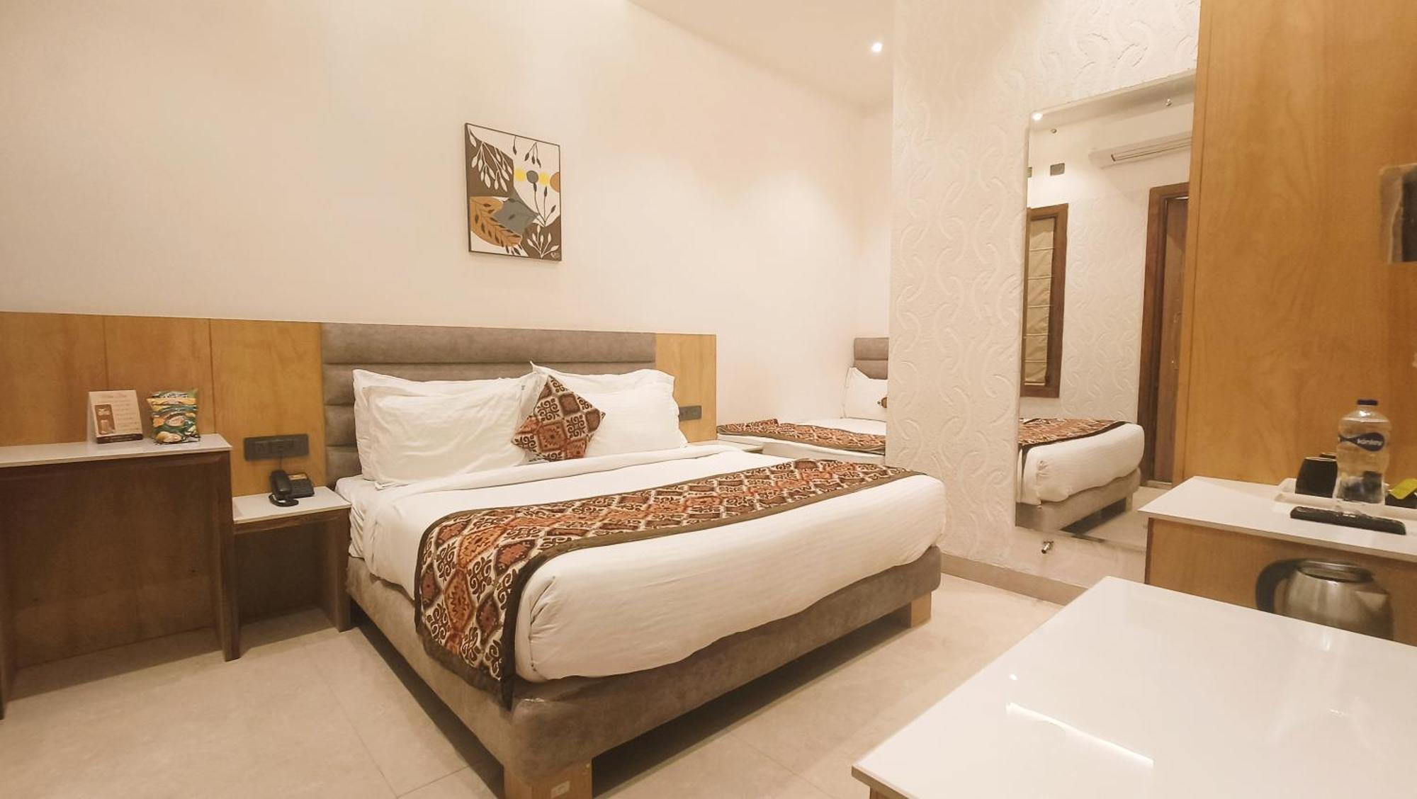 Blessings Hotel Amritsar Exterior foto
